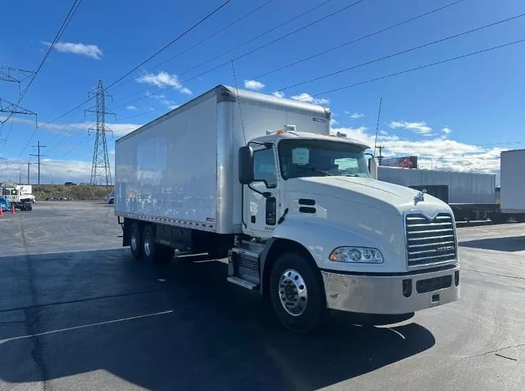 2018 Mack Pinnacle