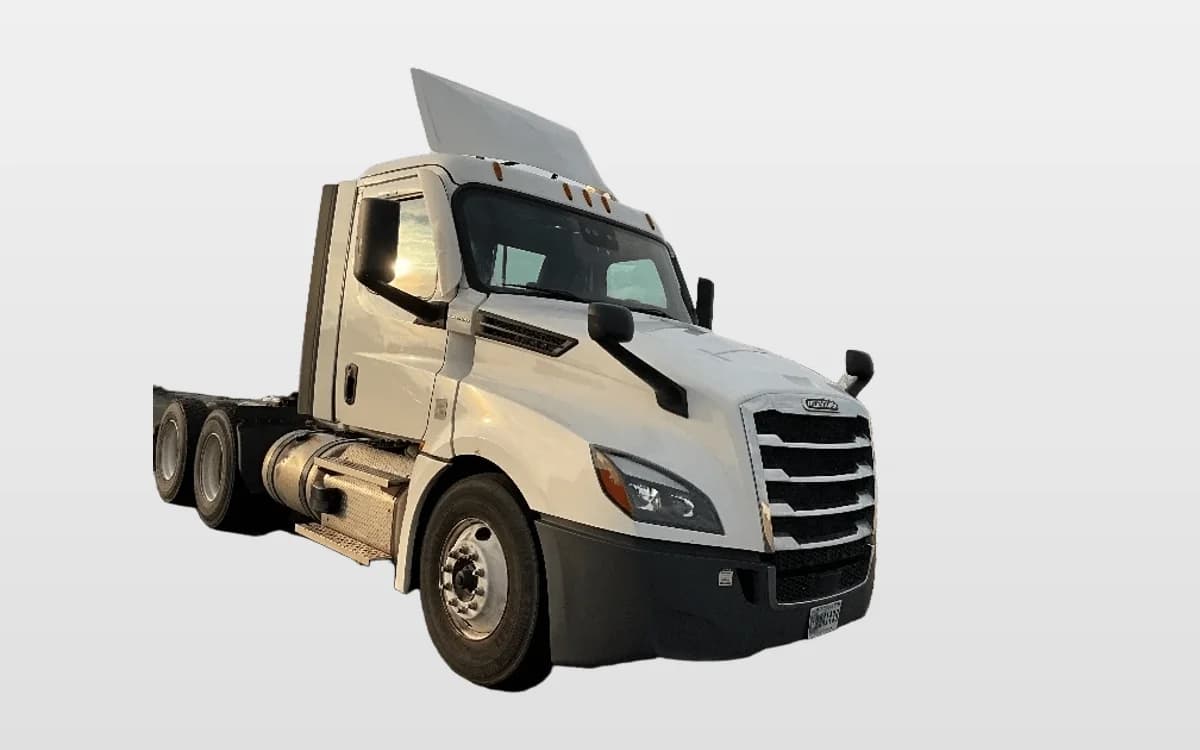 2020 Freightliner Cascadia in Columbus, OH