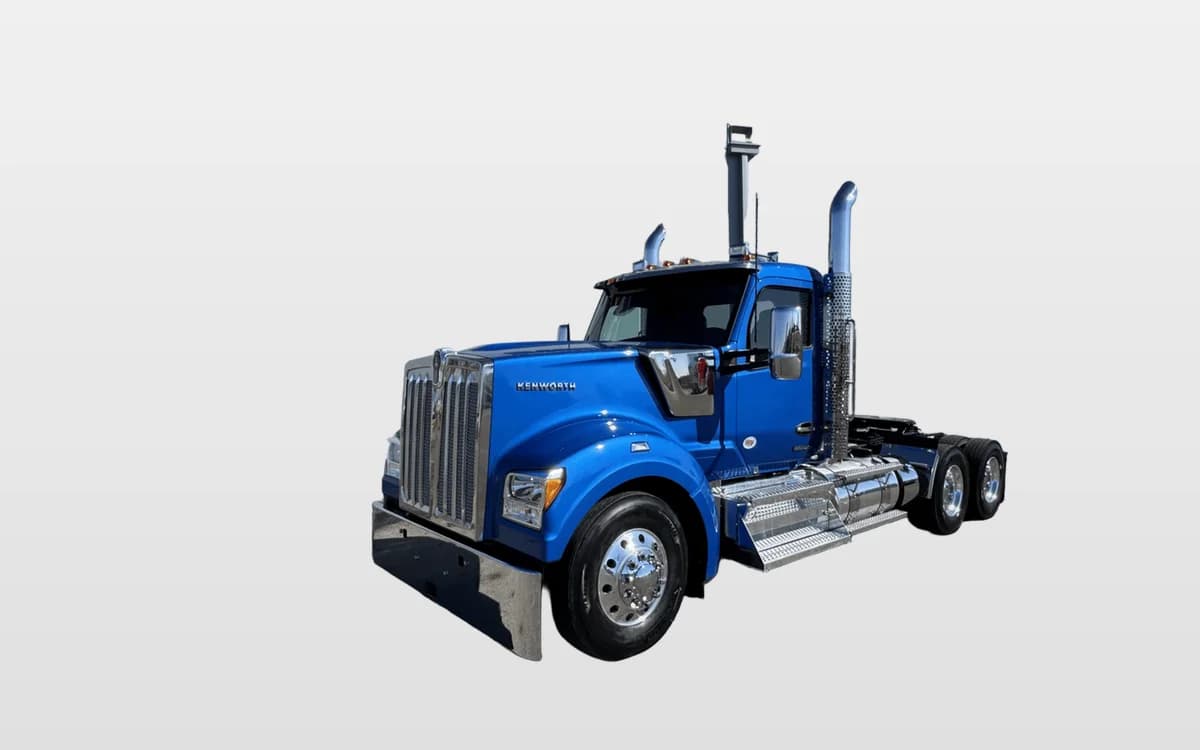2027 Kenworth W990 in Champaign, IL