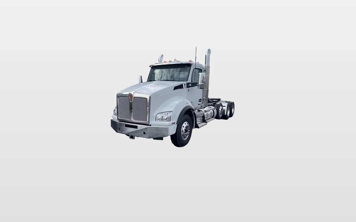 2025 Kenworth T880