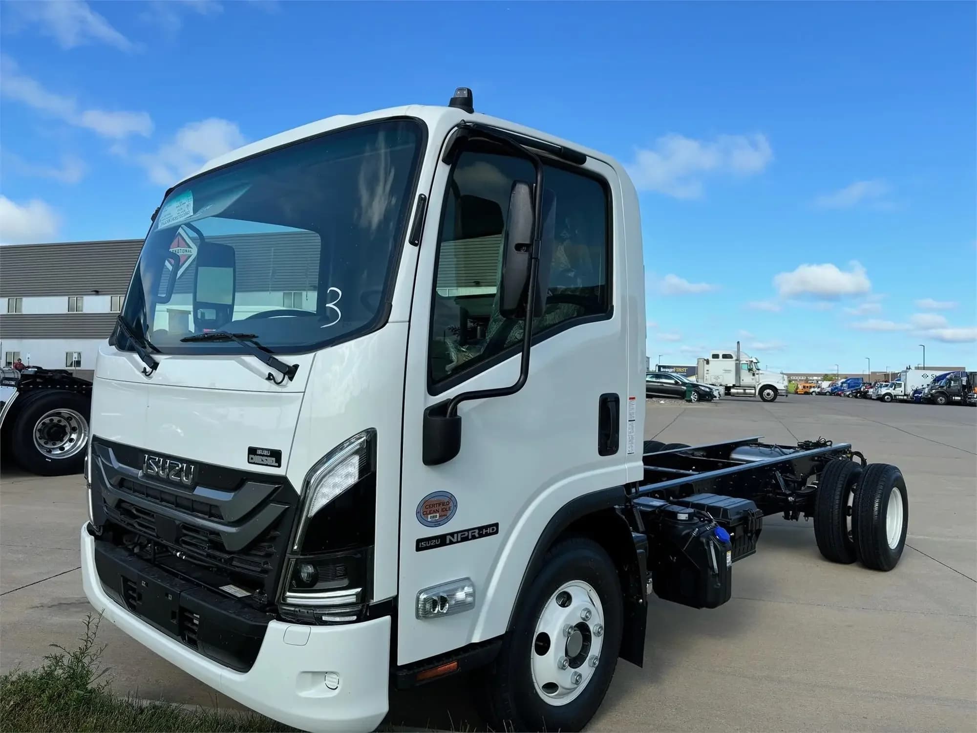 2025 Isuzu NPR