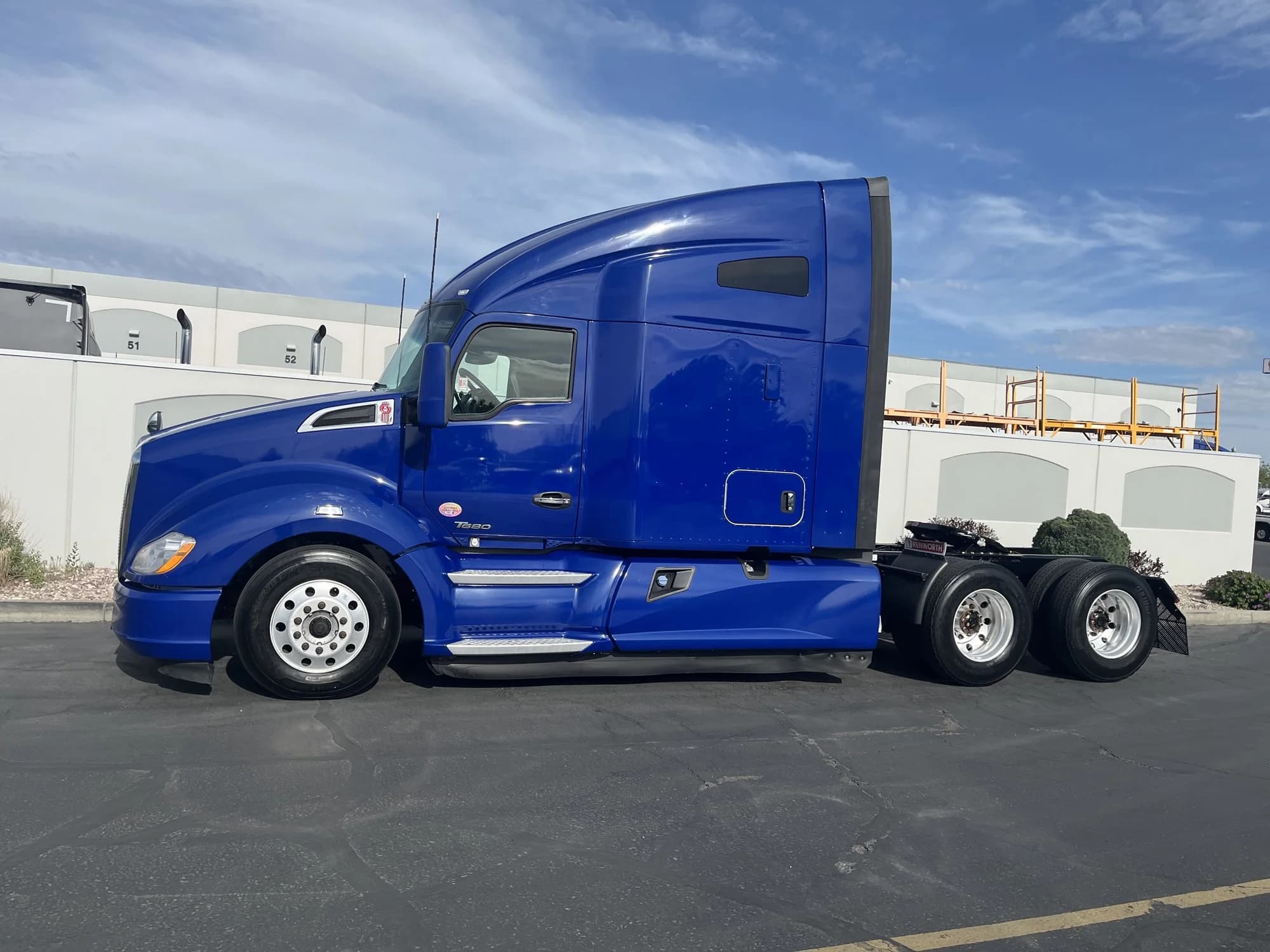 2022 Kenworth T680