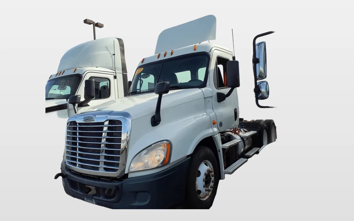2015 Freightliner Cascadia in Altoona, IA