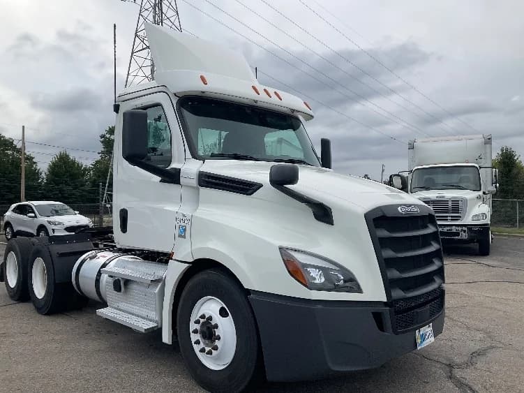 2020 Freightliner Cascadia