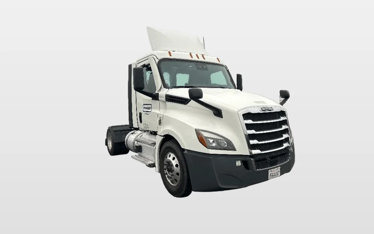 2022 Freightliner Cascadia in Stockton, CA