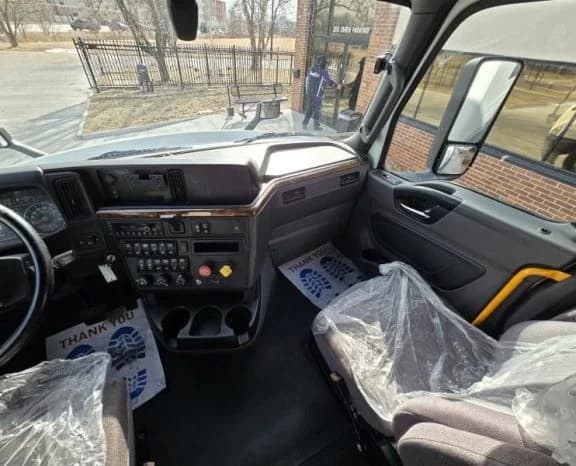 2021 International LT