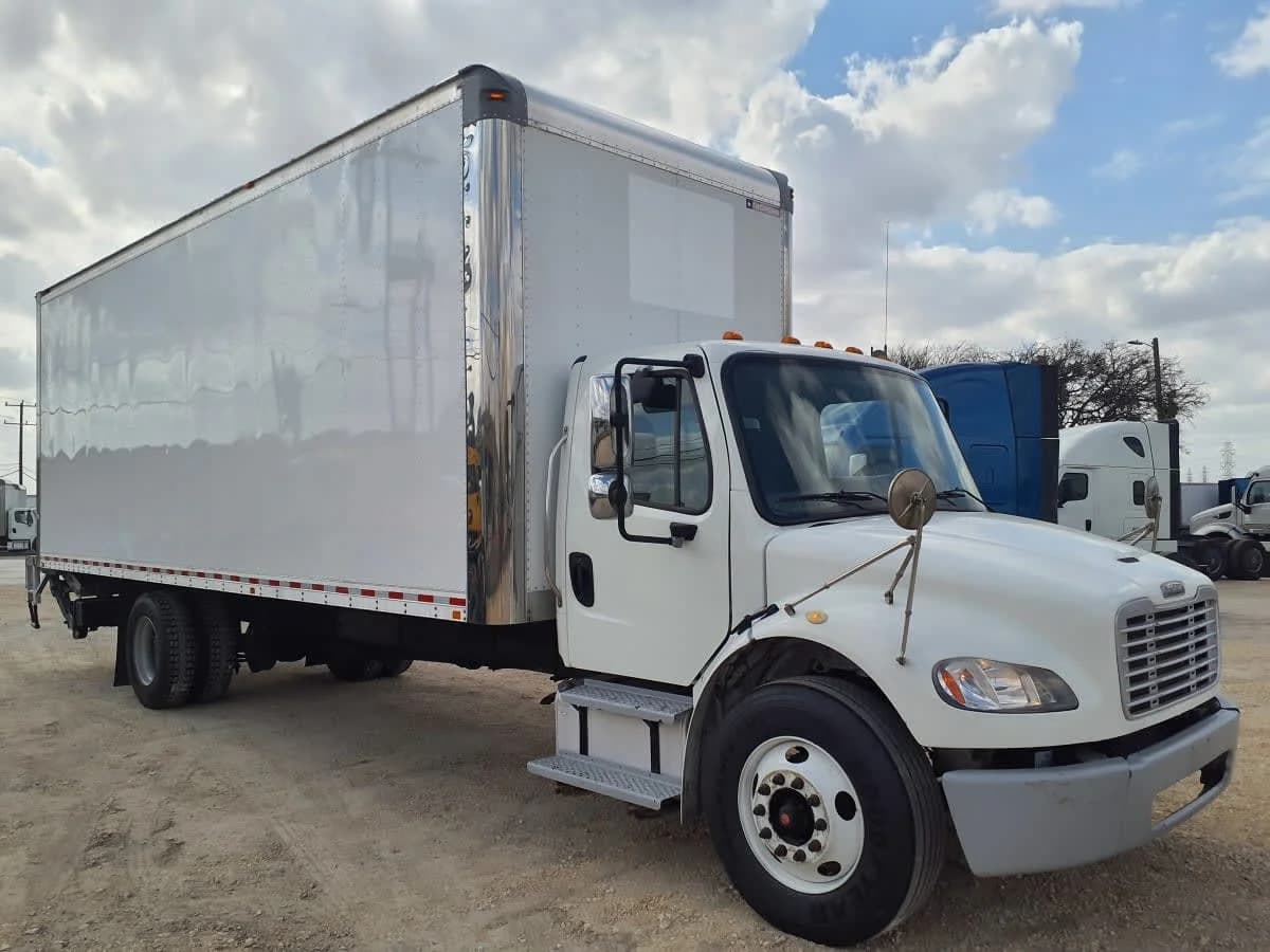 2020 Freightliner M2 106