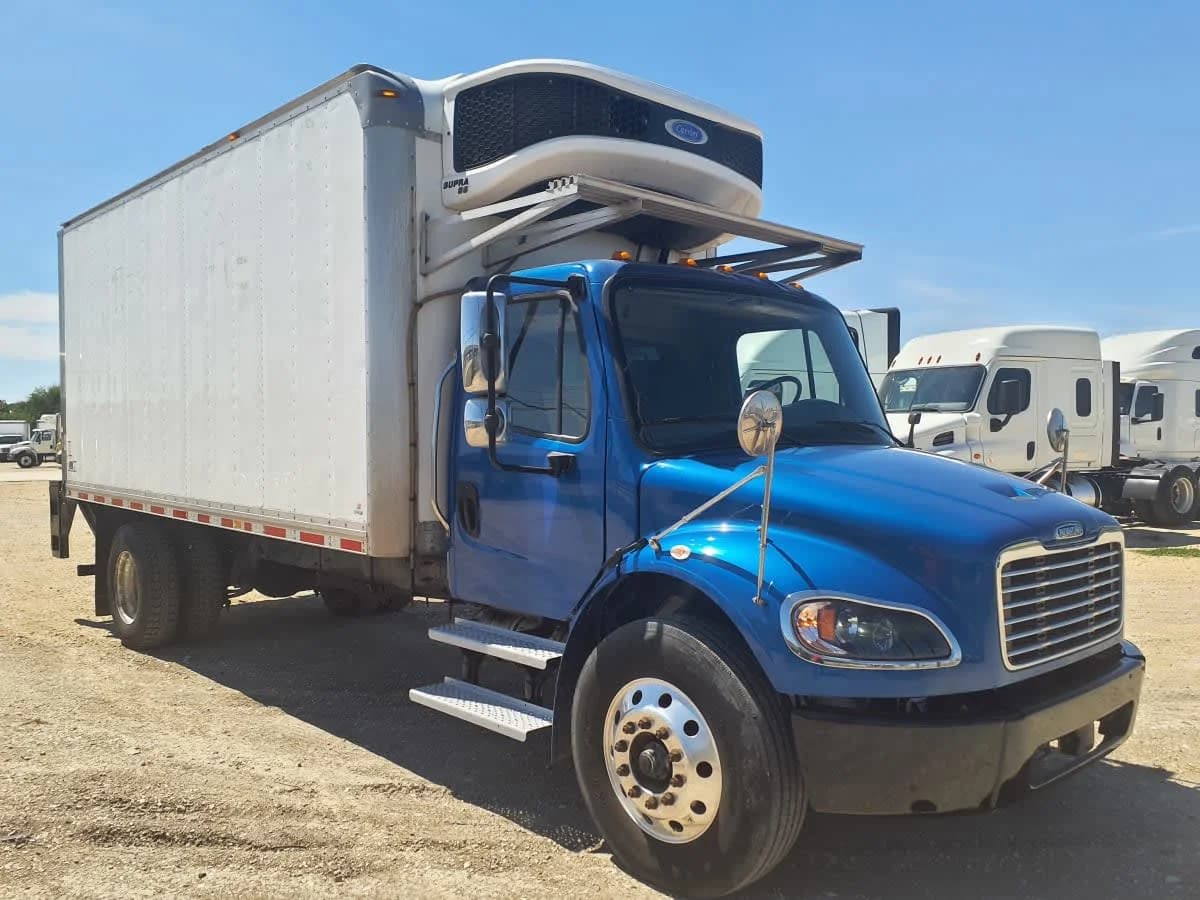 2021 Freightliner M2 106