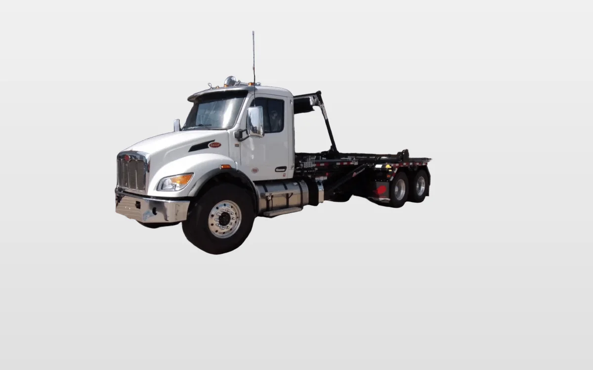 2025 PETERBILT 548
