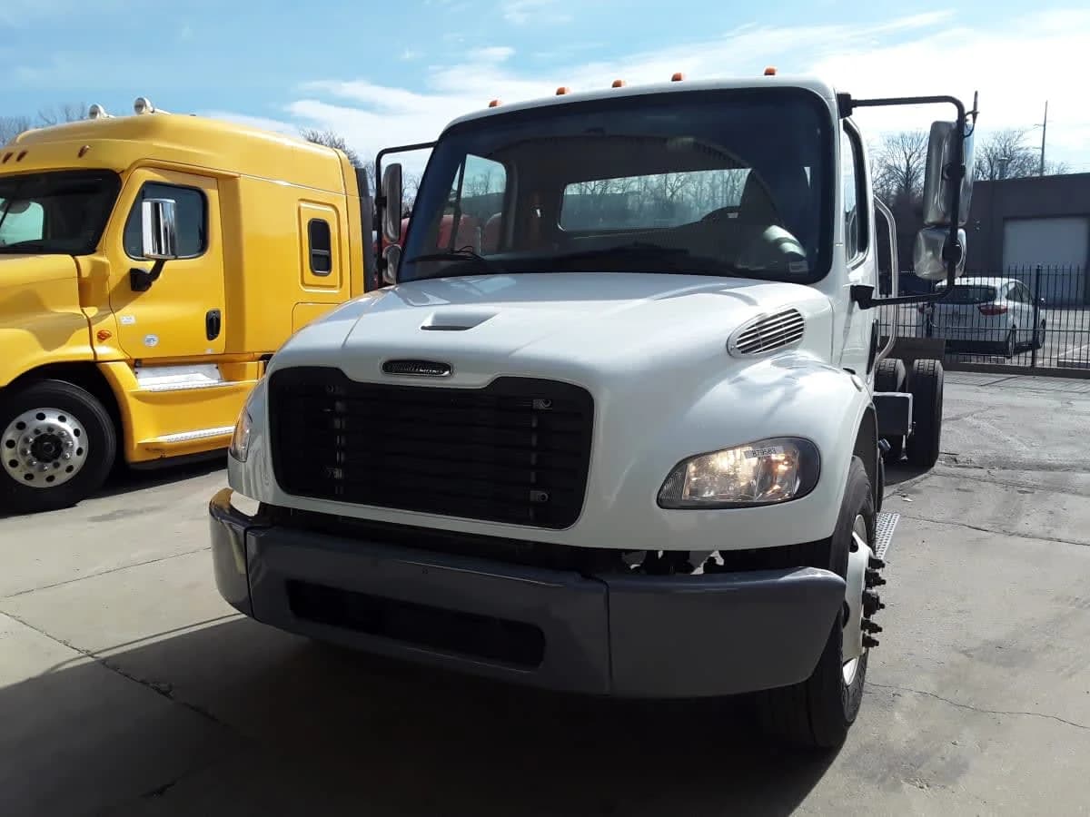 2020 Freightliner M2 106