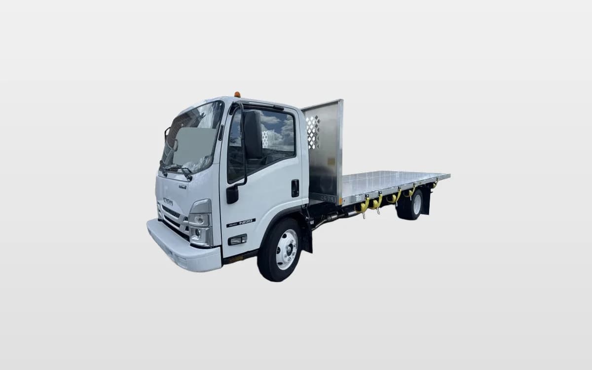 2025 Isuzu NRR