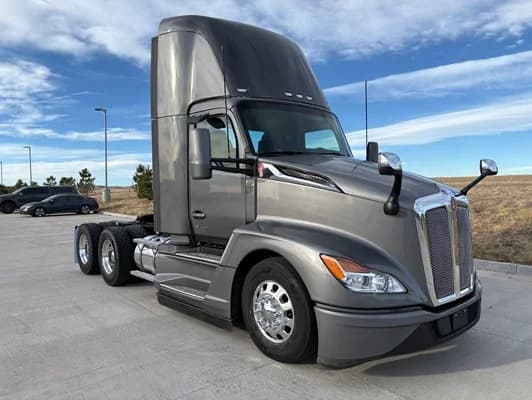 2024 Kenworth T680