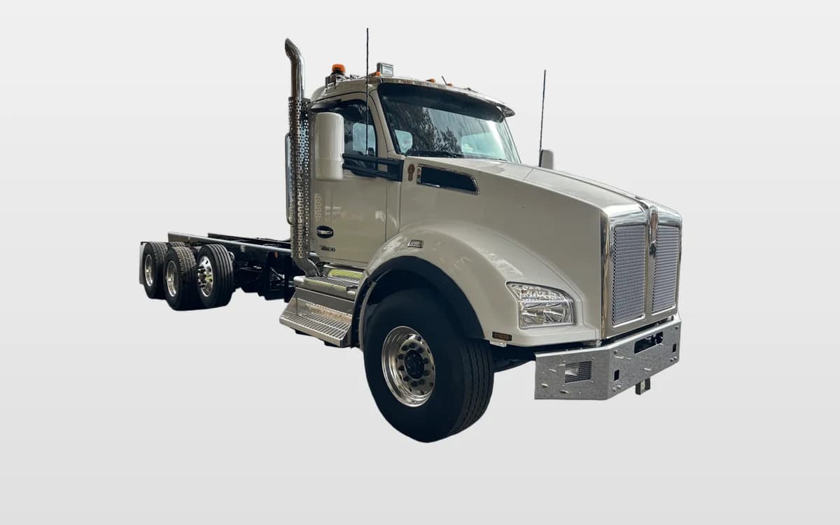 2024 Kenworth T880
