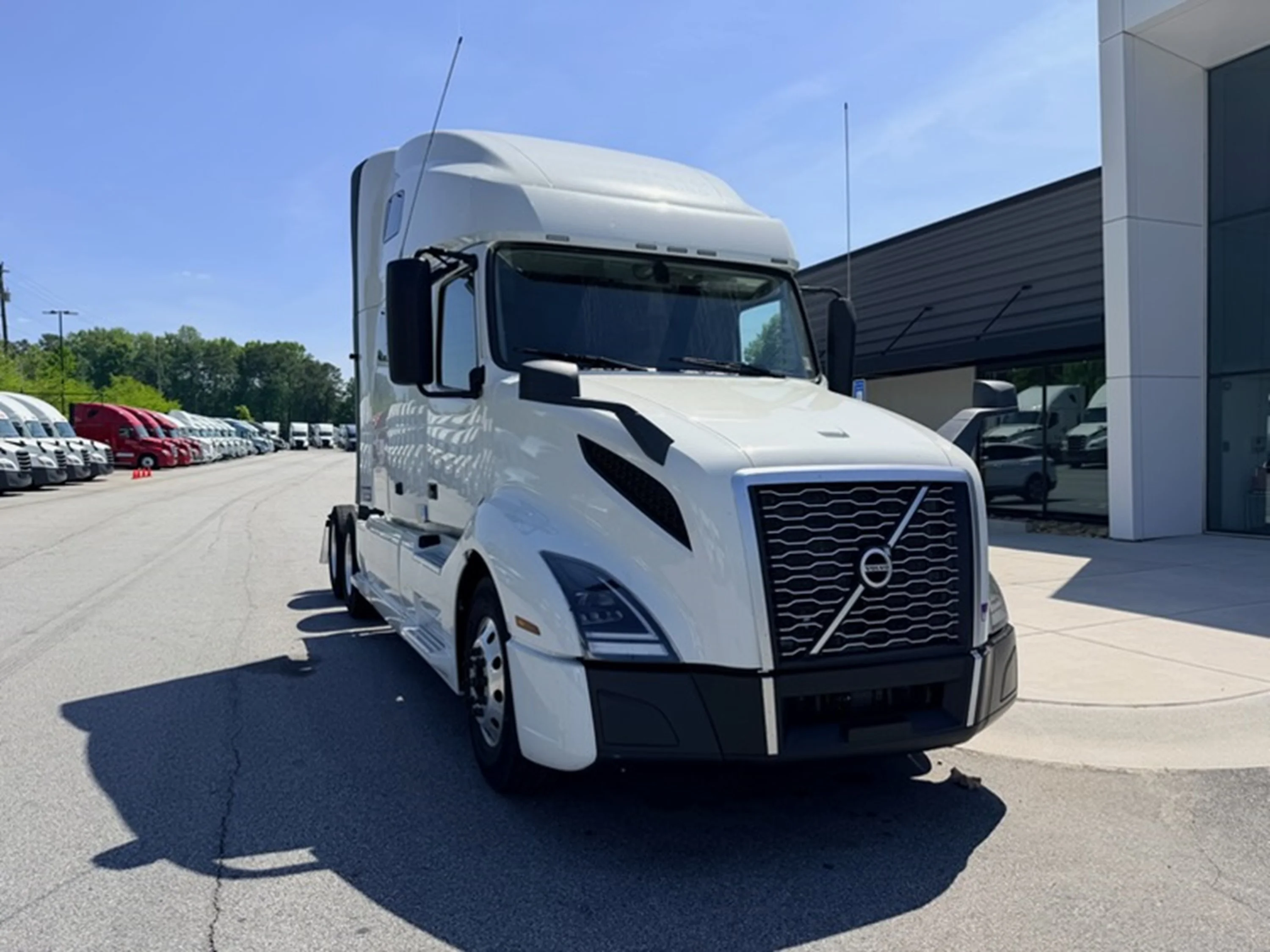 2023 Volvo VNL 760