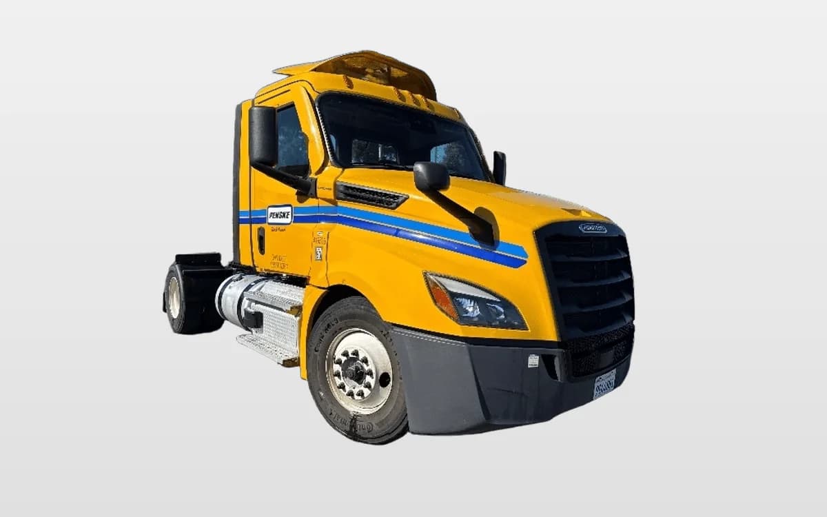 2022 Freightliner Cascadia in West Sacramento, CA