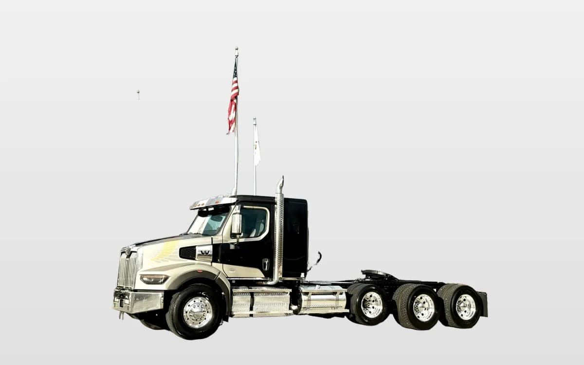 2023 Western Star 4900