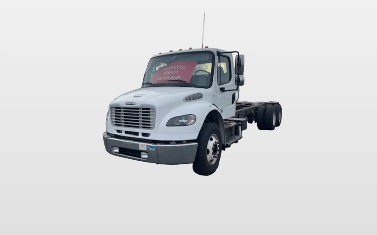 2017 Freightliner M2 106