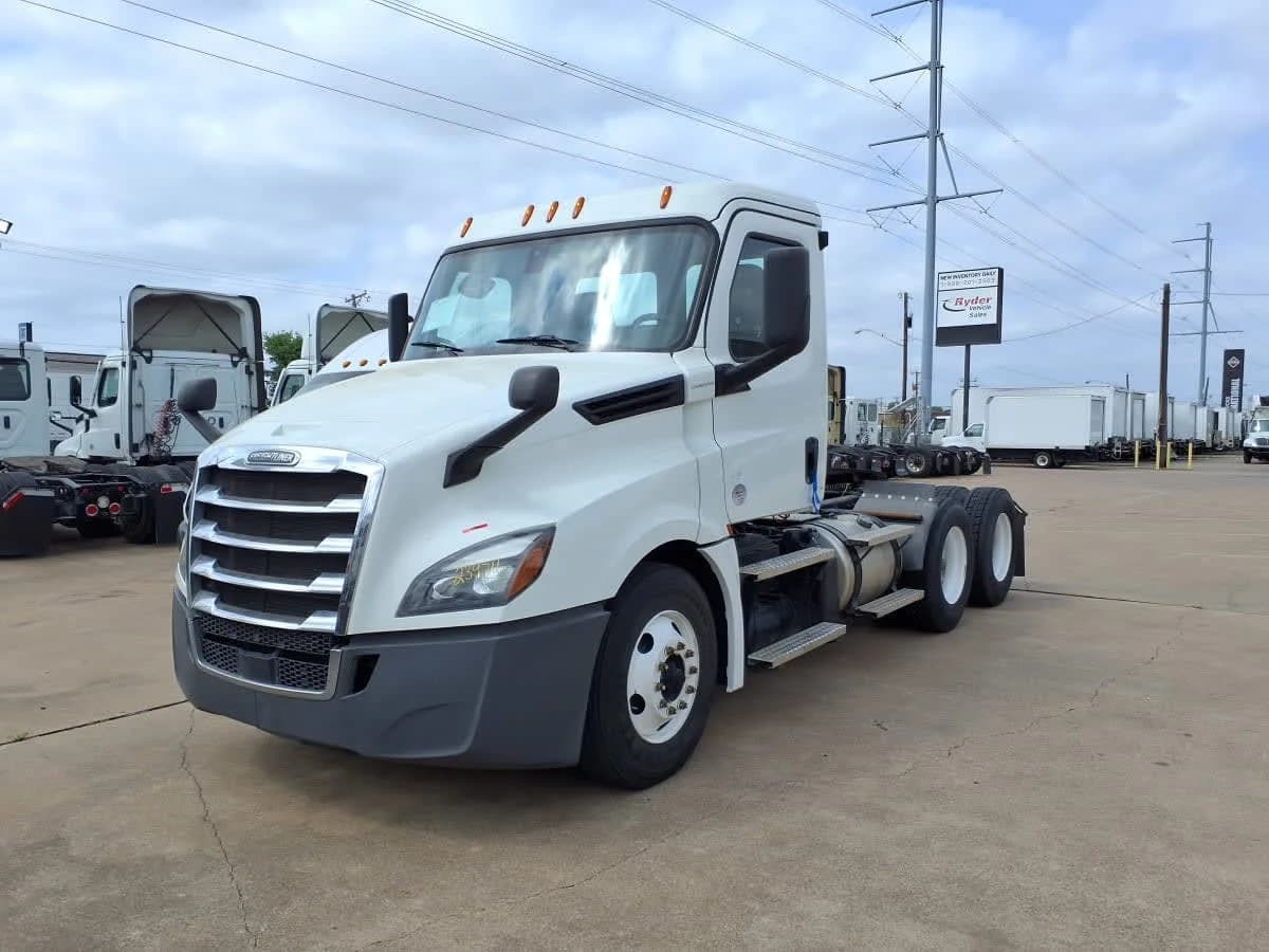 2020 Freightliner Cascadia