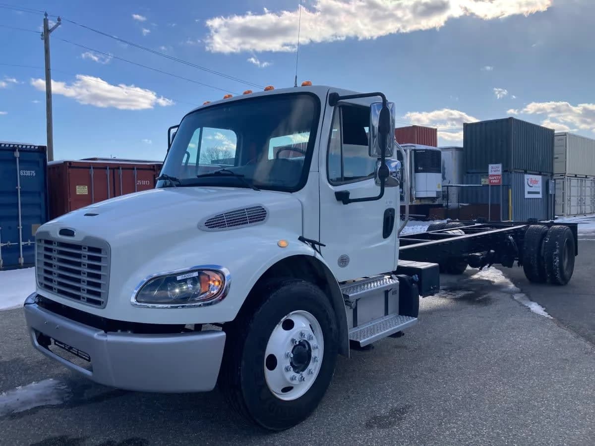 2020 Freightliner M2 106