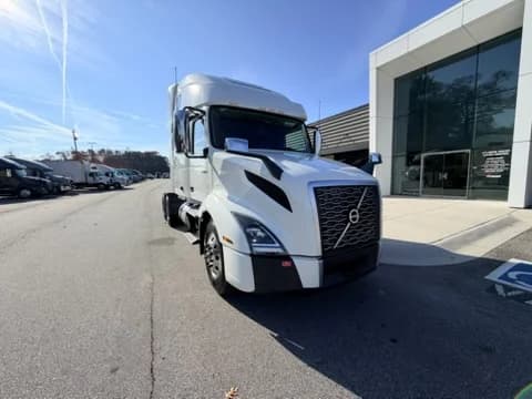 2023 Volvo VNL 760