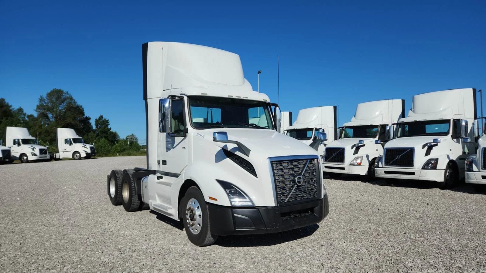 2019 Volvo VNL 300