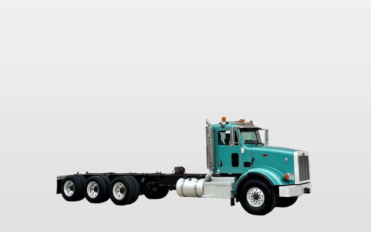2013 Peterbilt 365