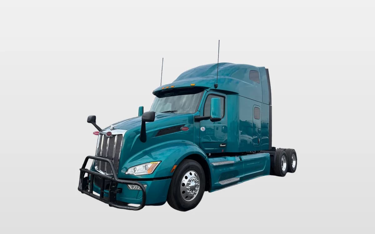 2023 PETERBILT 579