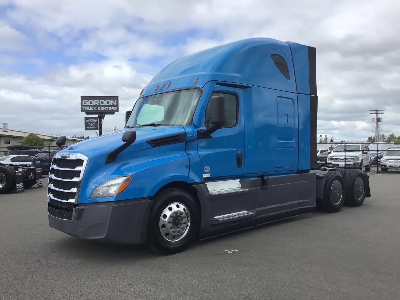 2023 Freightliner Cascadia