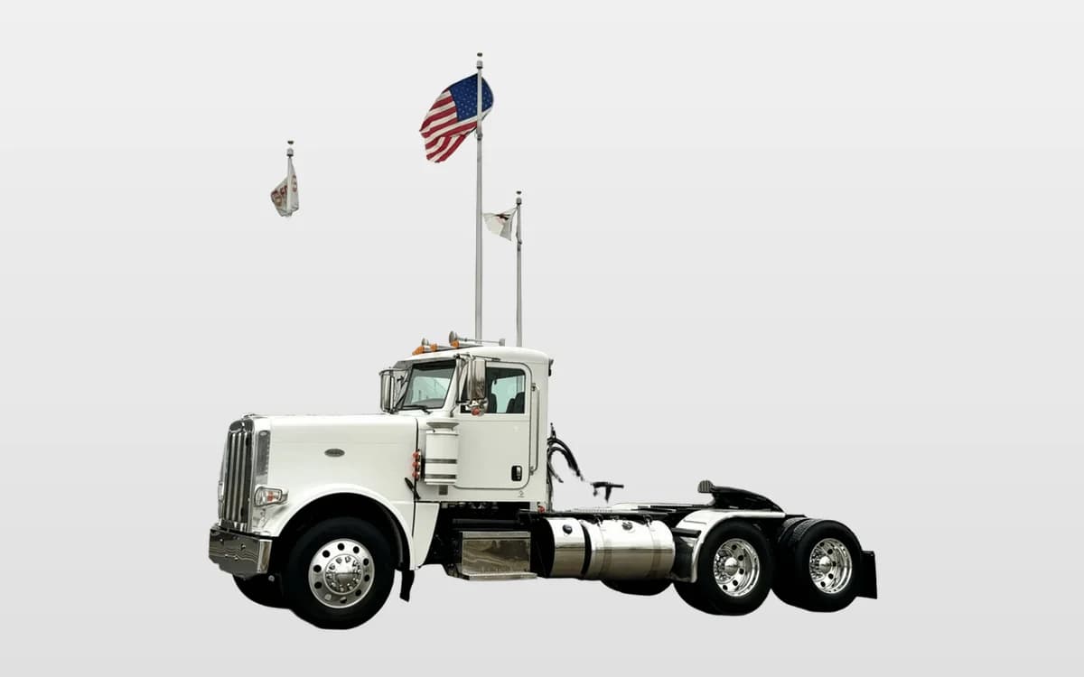 2023 Peterbilt 389
