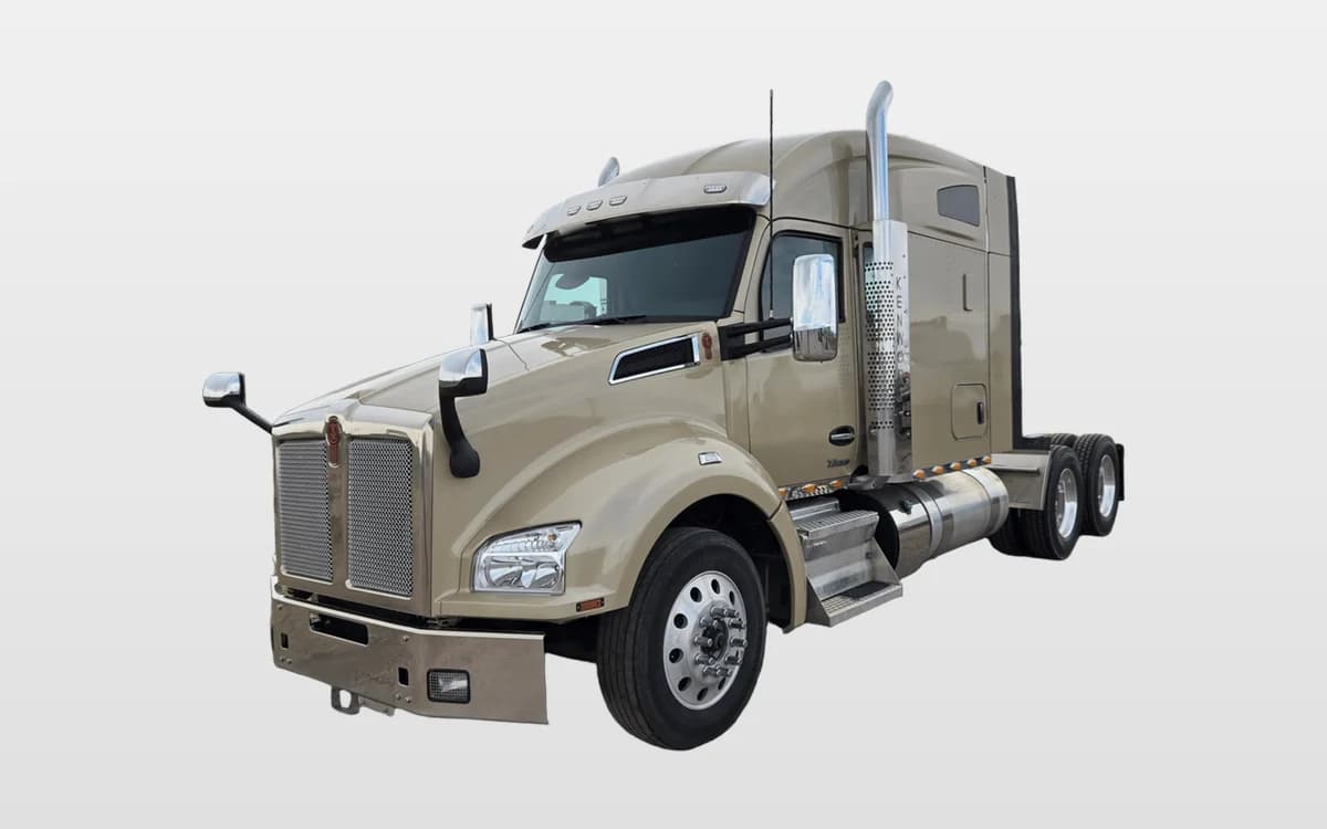2023 Kenworth T880 in COUNCIL BLUFFS, IA