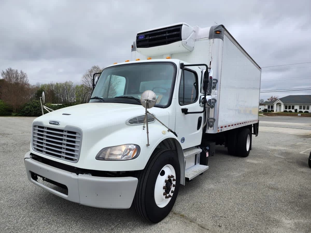 2018 Freightliner M2 106