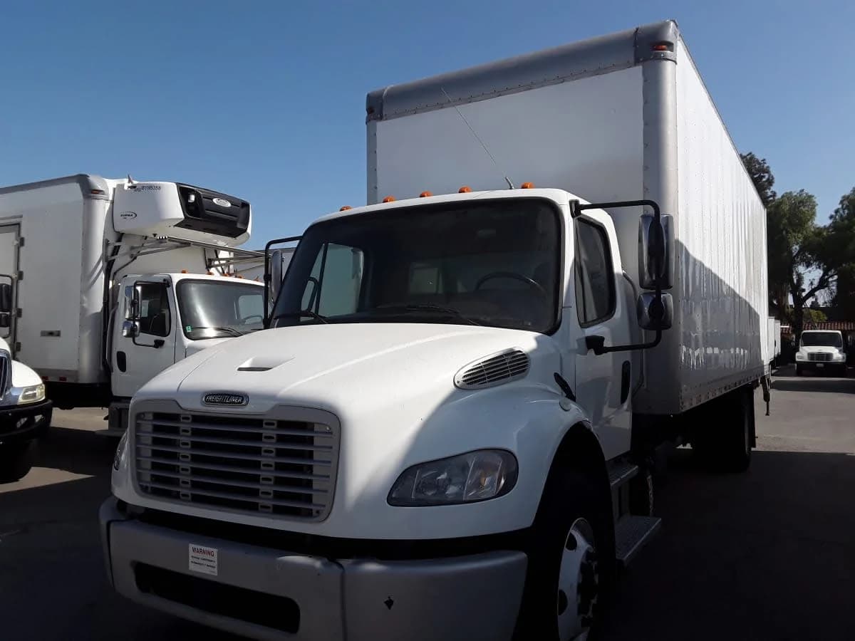 2018 Freightliner M2 106