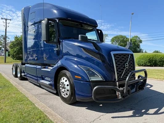2023 Volvo VNL 760