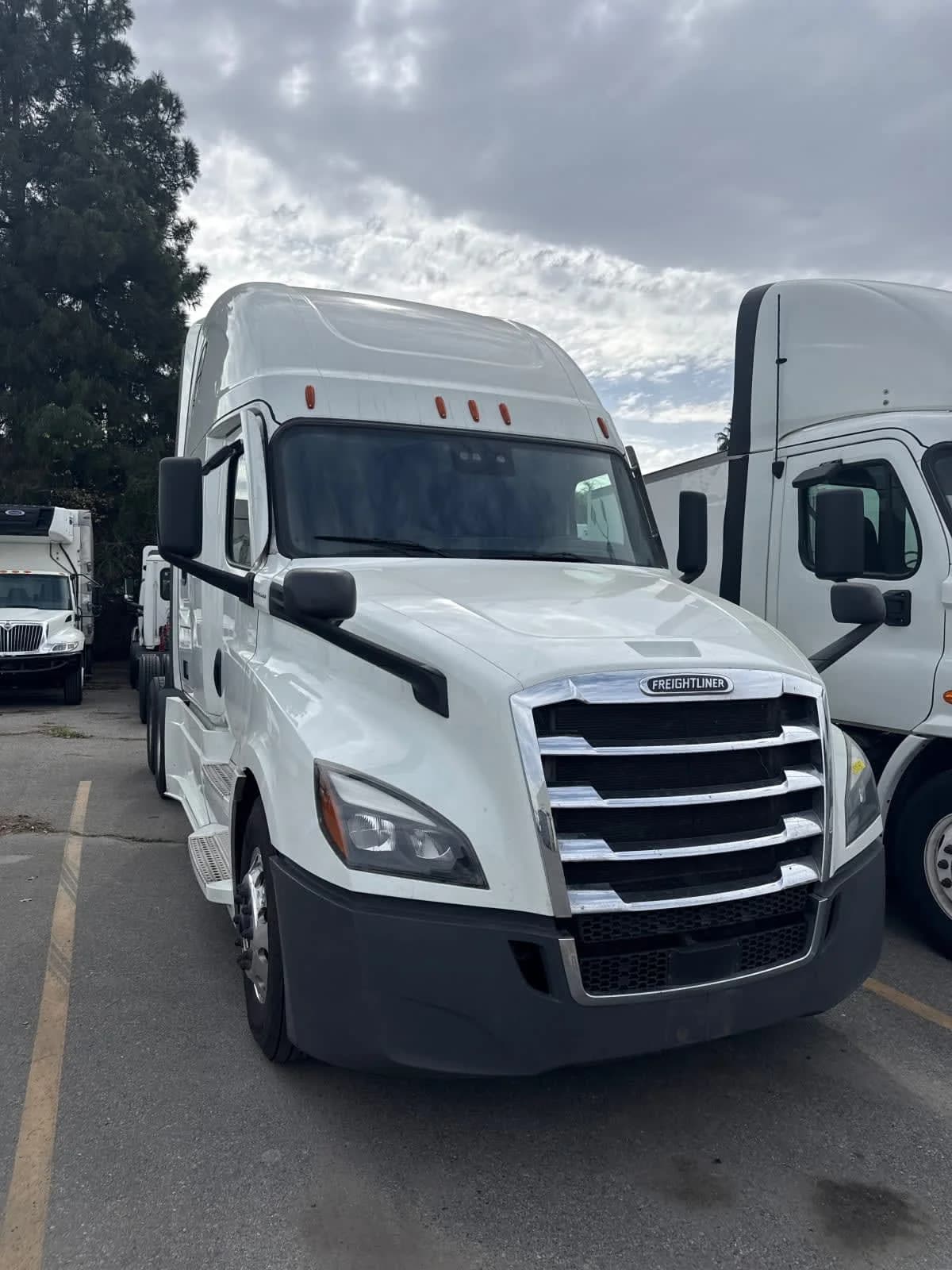 2023 Freightliner Cascadia
