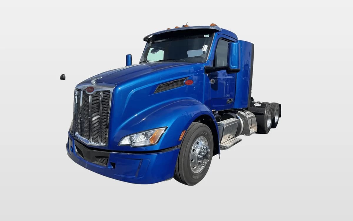 2027 Peterbilt 579