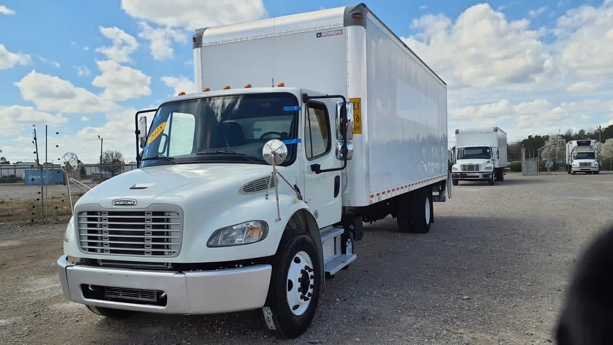 2018 Freightliner M2 106