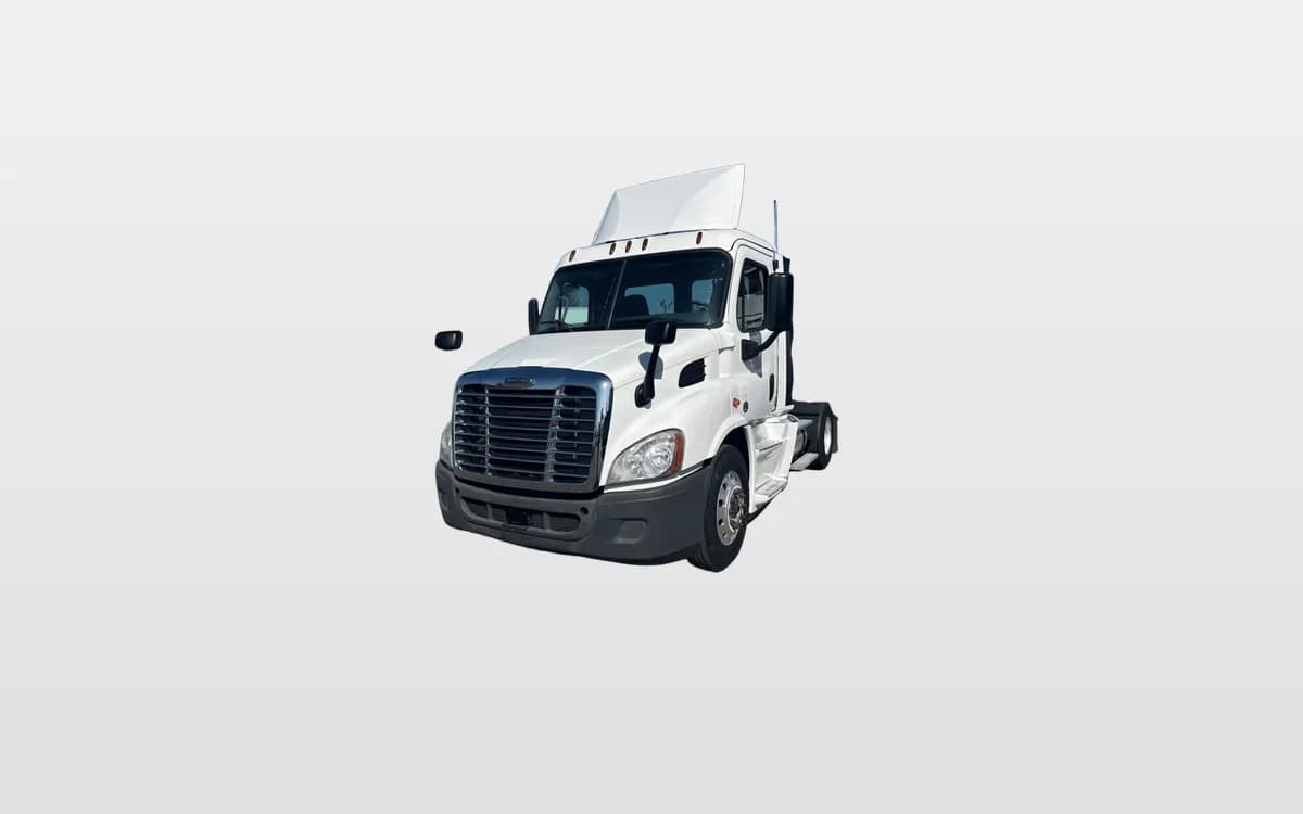 2016 Freightliner Cascadia in Pomona, CA