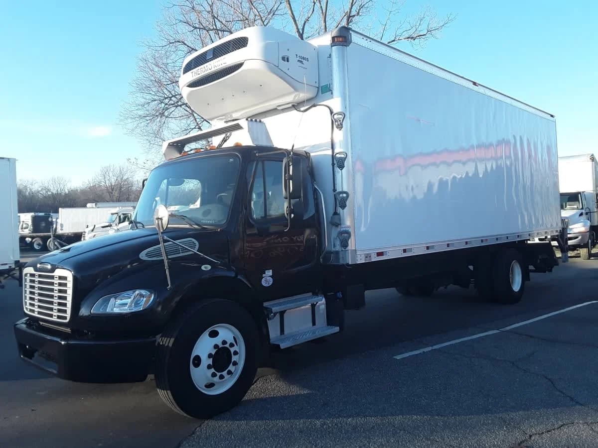 2018 Freightliner M2 106