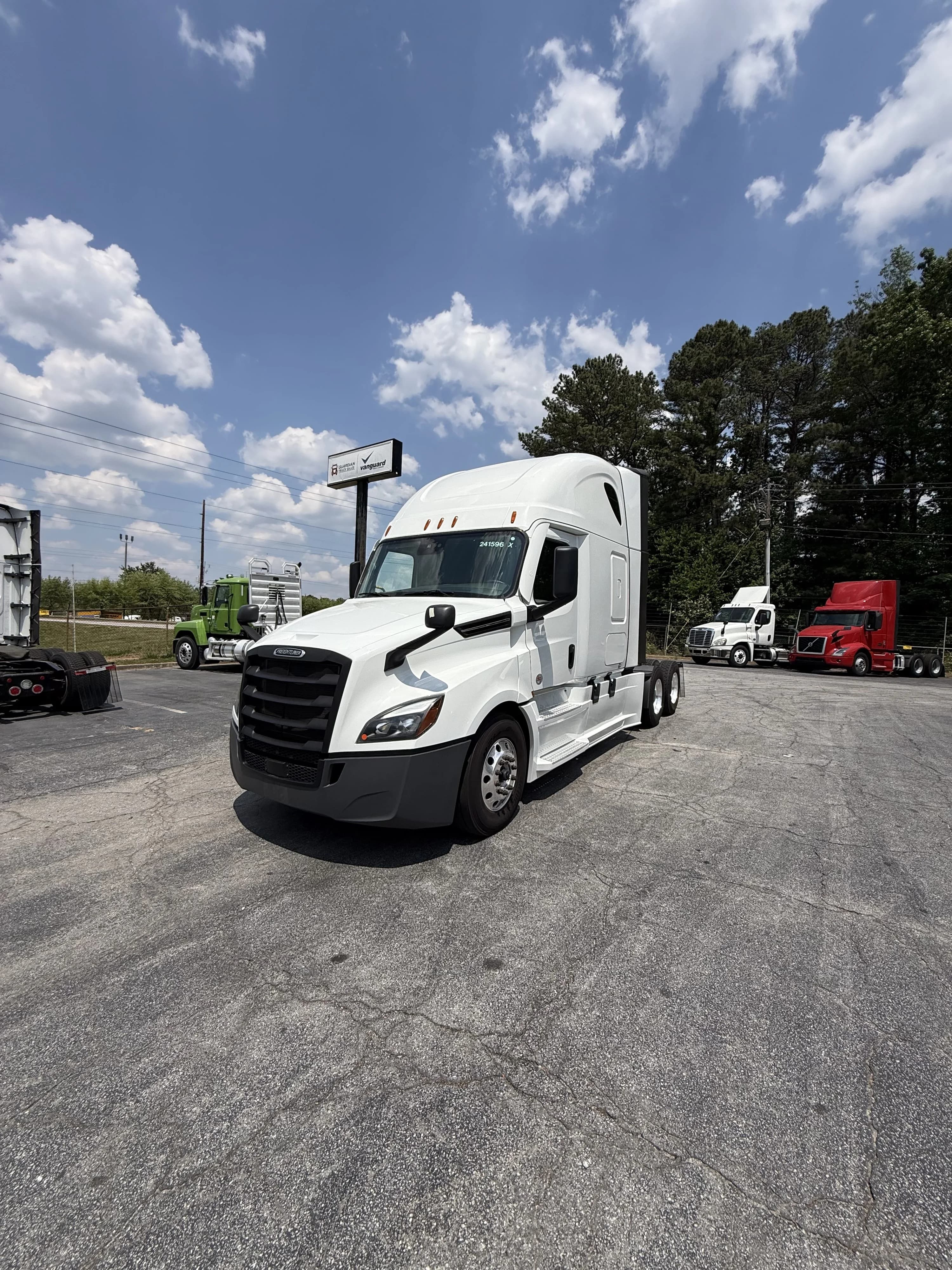 2024 Freightliner Cascadia