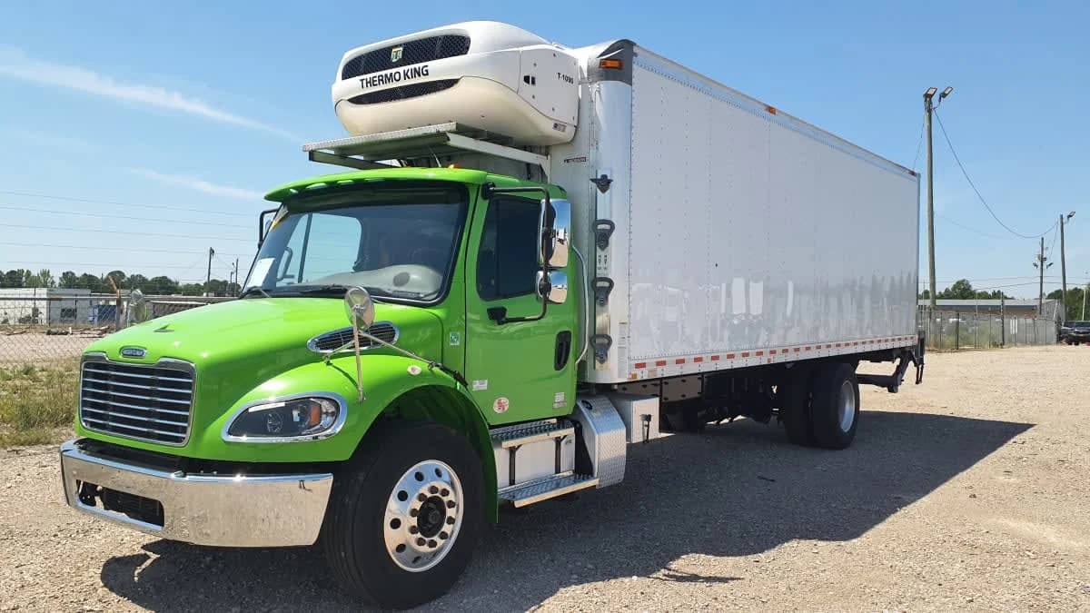 2020 Freightliner M2 106