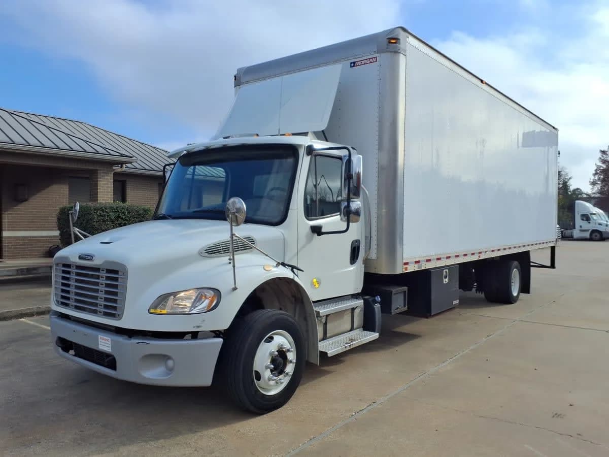 2019 Freightliner M2 106