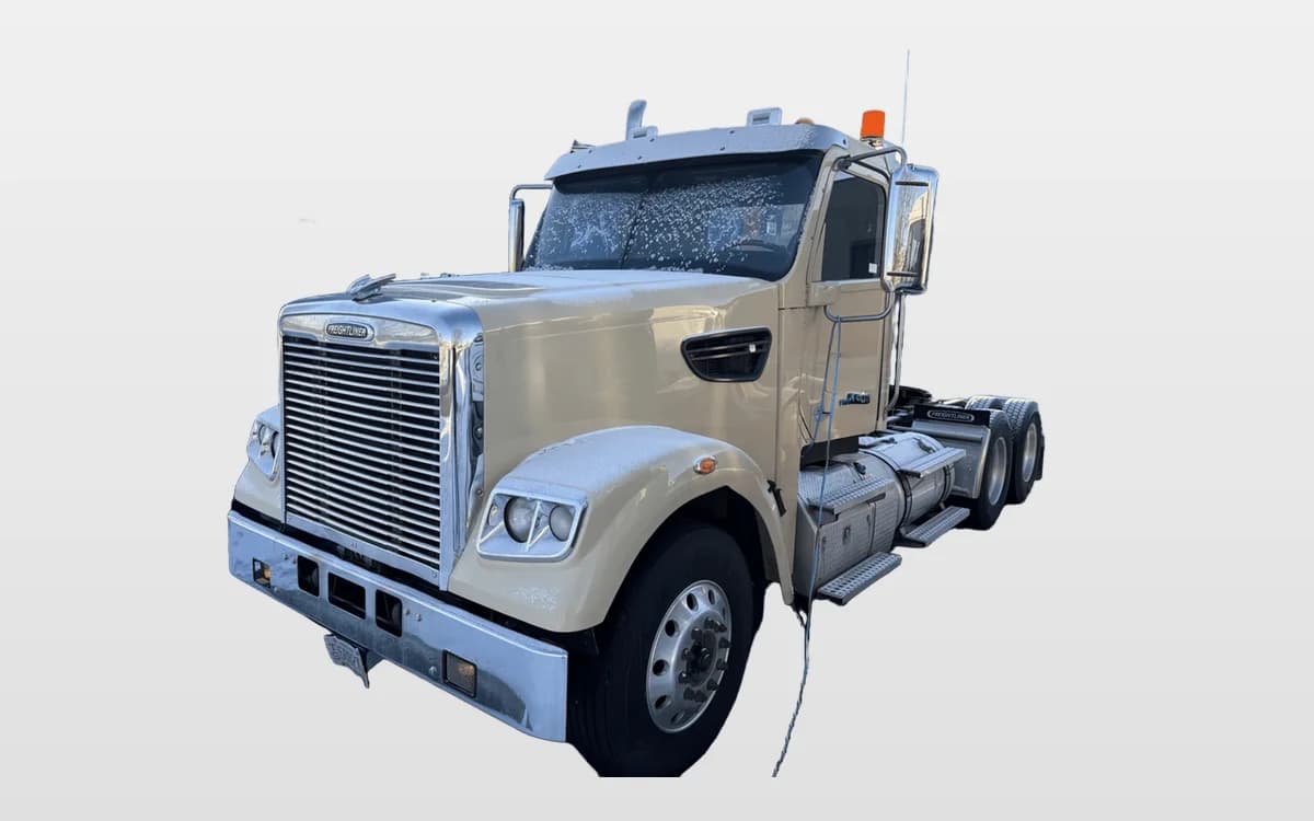 2020 Freightliner 122SD