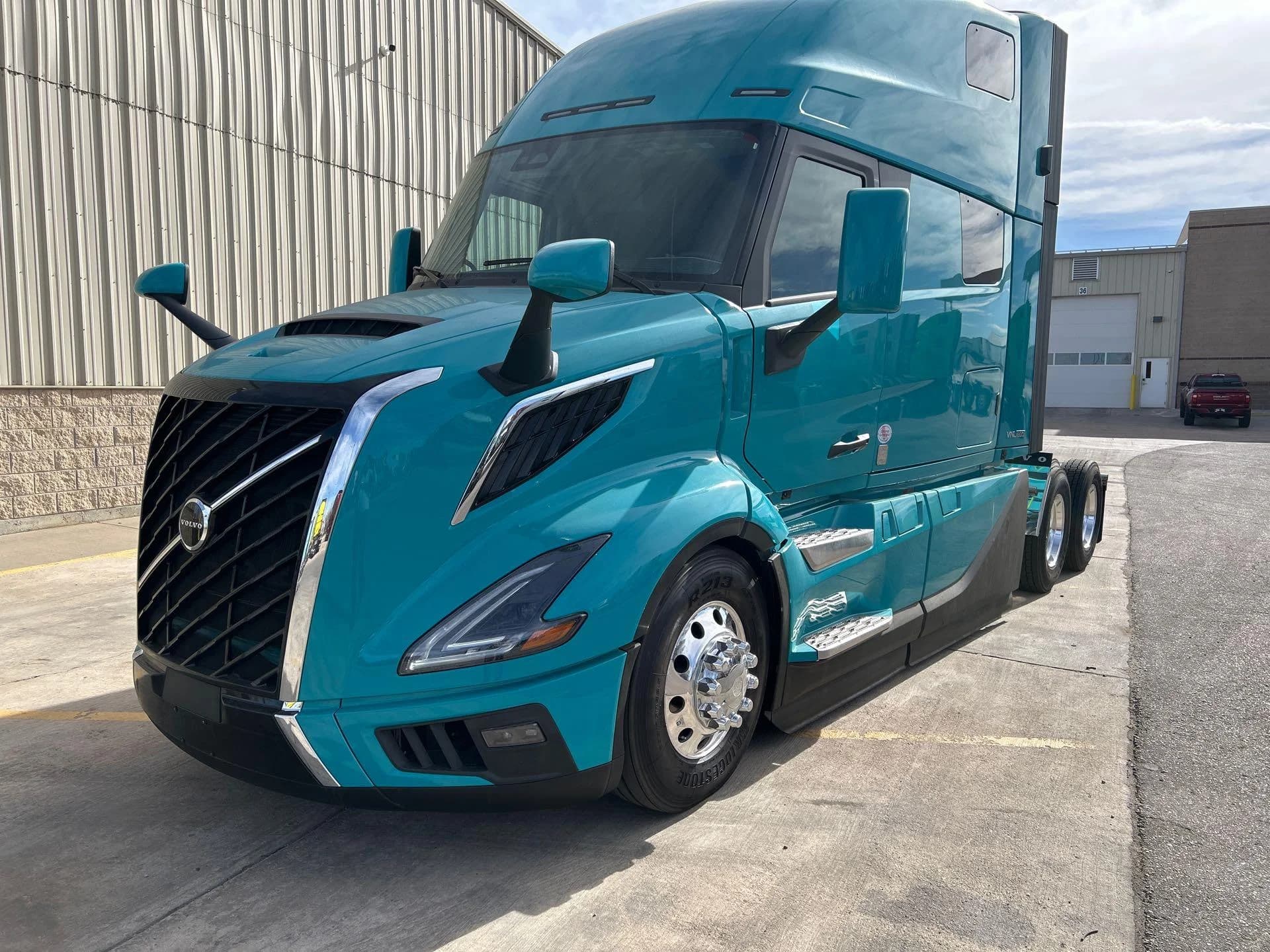 2026 Volvo VNL 860