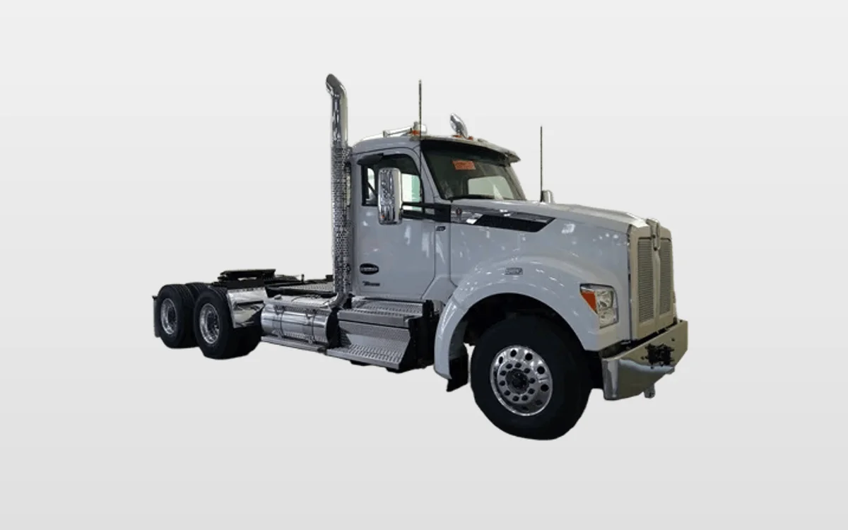 2027 Kenworth T880