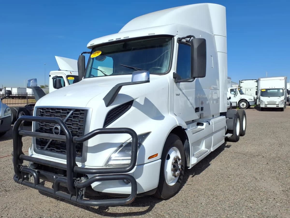 2020 Volvo VNR 640