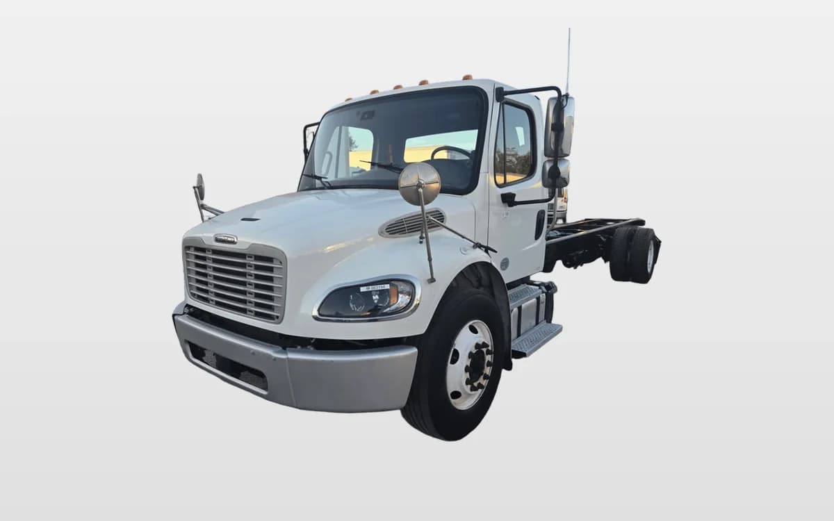 2019 Freightliner M2 106