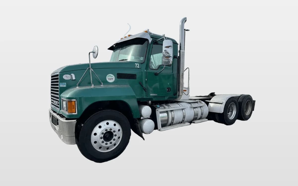 2020 Mack Pinnacle in Jamaica, NY