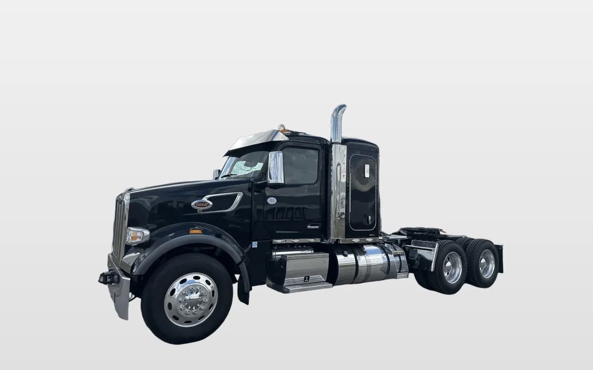 2025 Peterbilt 567