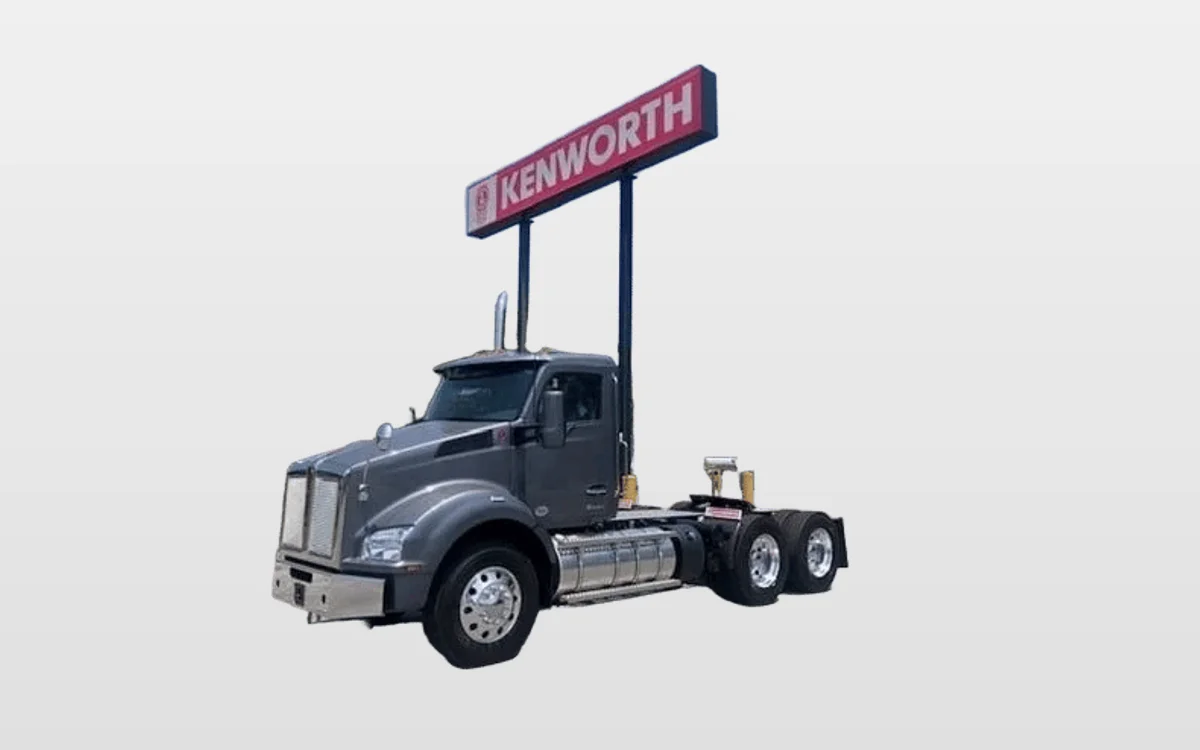 2025 Kenworth T880