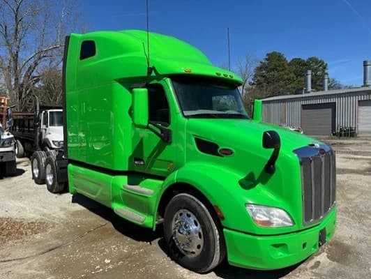 2022 Peterbilt 579
